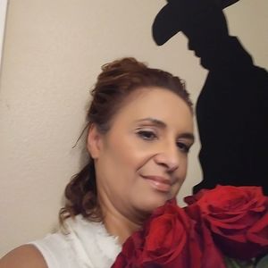 Meet your Posher, Vivian